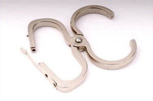 Szczypce do kontroli zatrzymanych / więźniów Clejuso