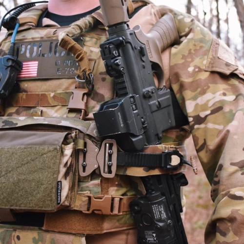 System mocowania broni Titan Retention_1.jpg